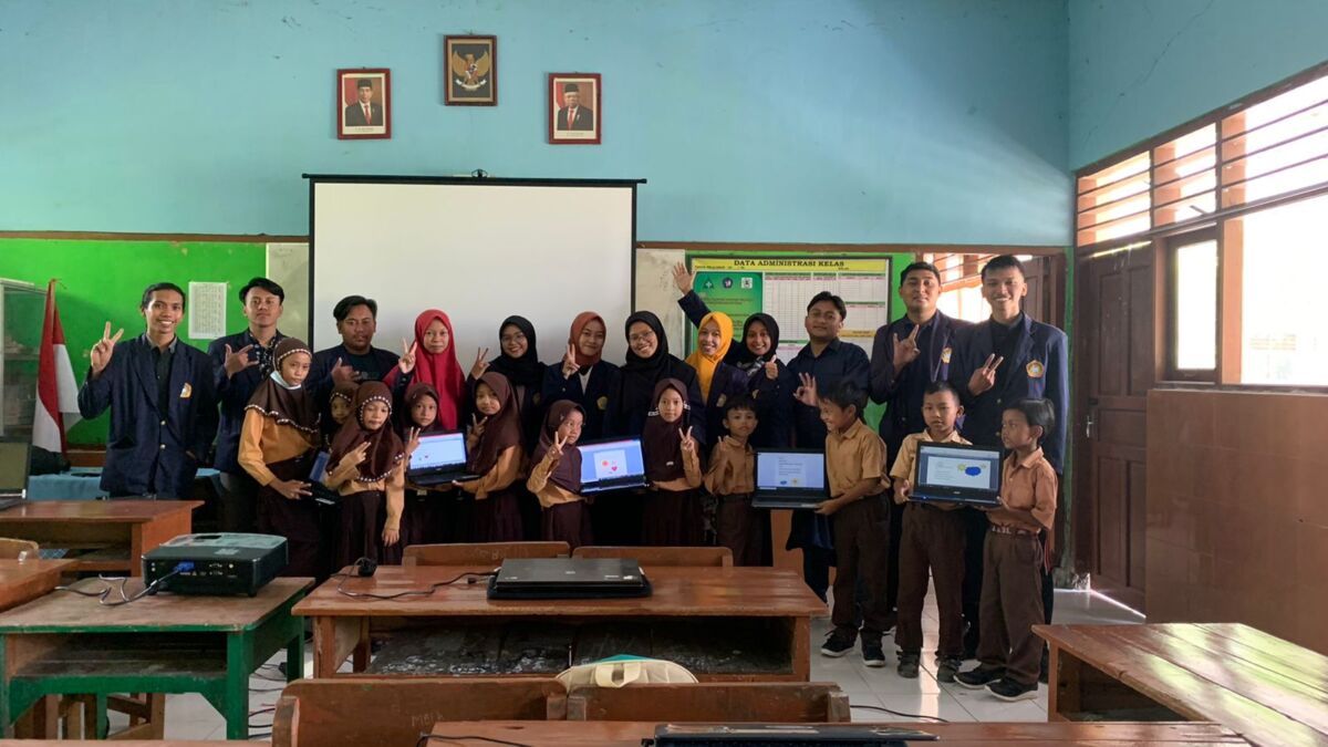 Tim Pengabdian Masyarakat Universitas Trunojoyo Madura Laksanakan Pelatihan Komputer untuk Anak SD