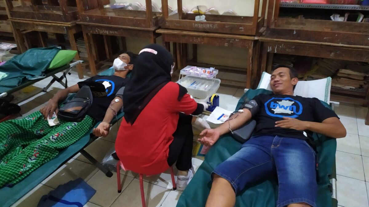 Kegiatan Rutin Donor Darah FPPDD Sendangrejo Bersama Komunitas Facebook Beritae Wong Ngimbang digelar Hari Ini