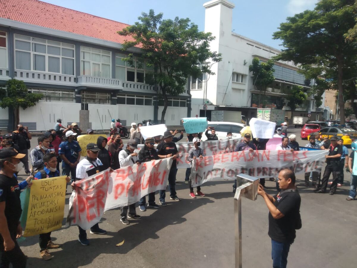 Persekusi Jurnalis di Botoputih Surabaya Harus di Tangkap Semua, Tidak ada Mediasi