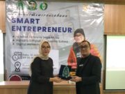 UKM Duta Kampus UNISLA Gandeng Smart Foundation Adakan Seminar Kewirausahaan Dengan Menggait Owner Lyly Bakery Sebagai Narasumber
