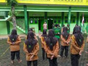 Pramuka MA Al Khoiriyah Mantup Gelar Perkemahan dan Pelantikan Laksana