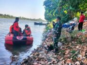 Tim Gabungan Dari BPBD Beserta Anggota TNI Polri Terus Lakukan Pencarian Korban Tenggelam di Sungai Bengawan Solo