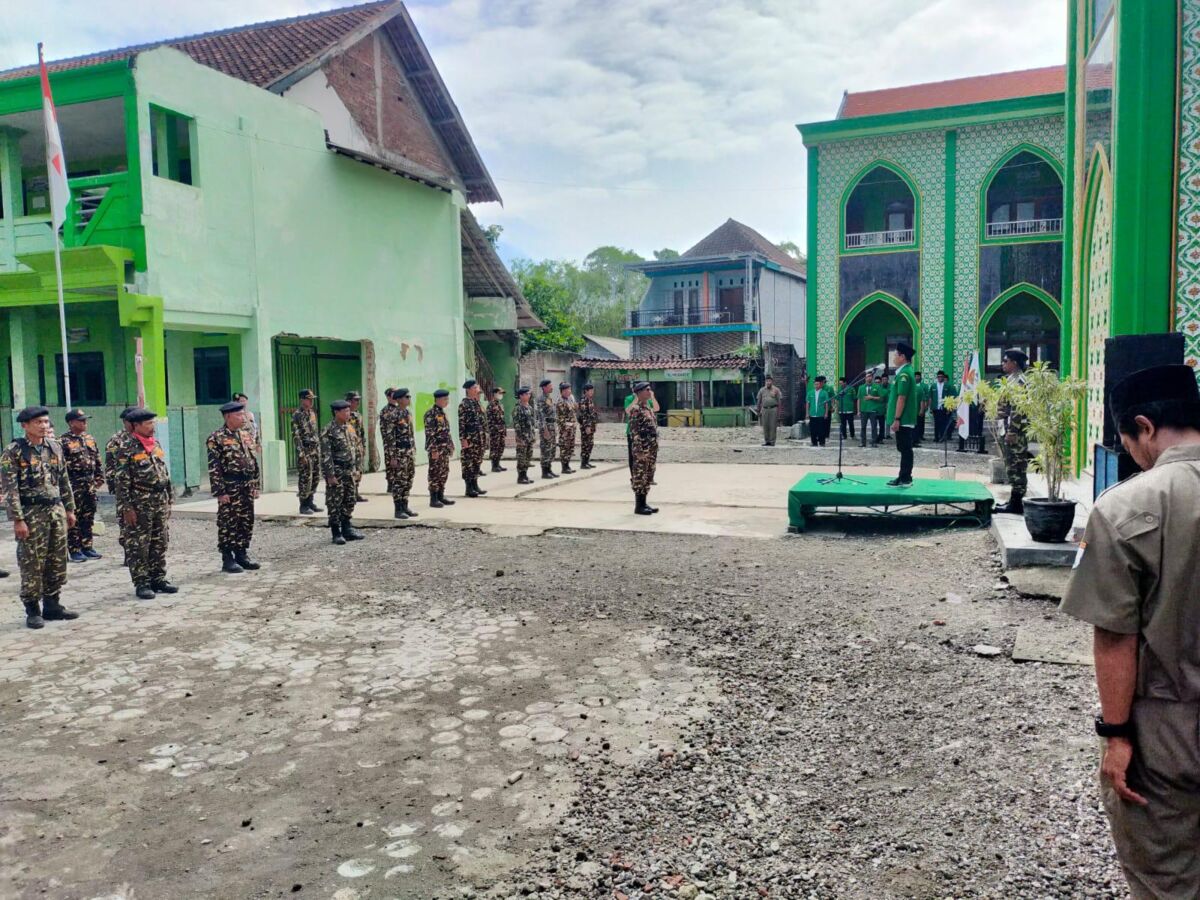 Satkoryon Banser Kecamatan Sekaran Mengelar Apel Personel
