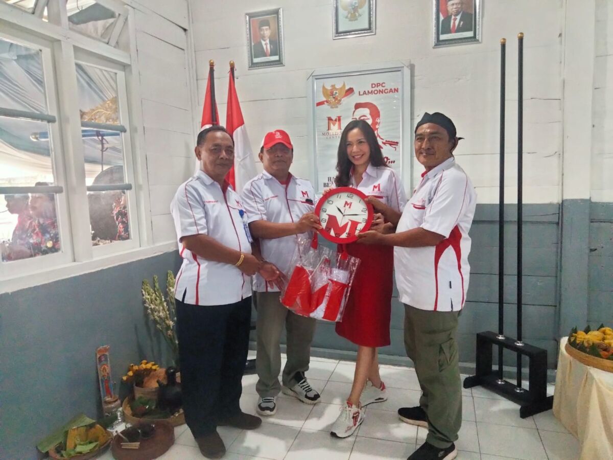 Upaya Mendekatkan Diri Kepada Masyarakat DPC Moeldoko Center Lamongan Diresmikan