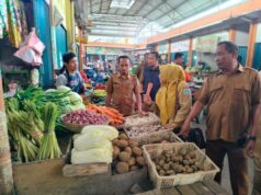 Dinas Perundustrian dan Perdagangan (Disperindag) Kabupaten Lamongan Pastikan Stok Bahan Pokok Aman.