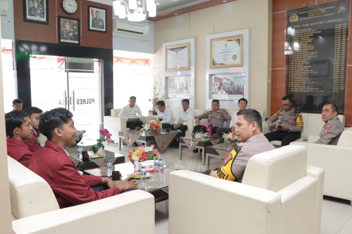 Polres Lamongan Sambut Silaturahmi Ikatan Mahasiswa Muhammadiyah (IMM) Lamongan.