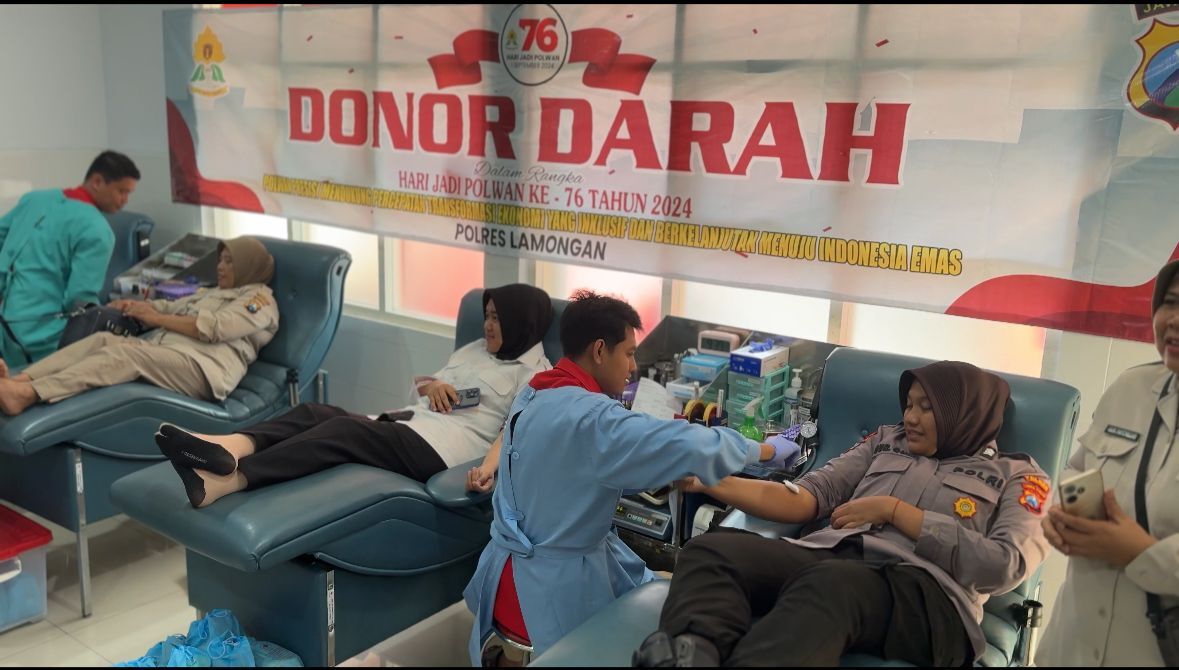 Peringati Hari Jadi Polwan ke-76, Polwan Polres Lamongan Gelar Baktikes dan Donor Darah