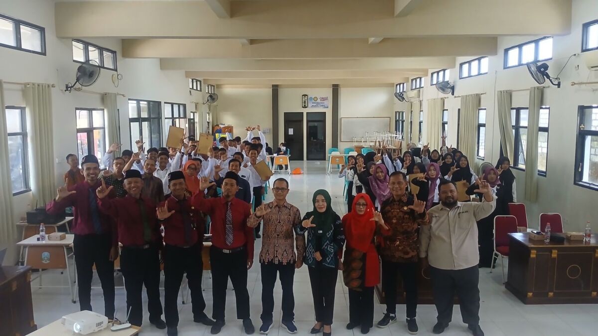 Jobfair dan Matching SMKN 1 Sarirejo, Siapkan Siswa Lulusannya Untuk Siap Kerja.