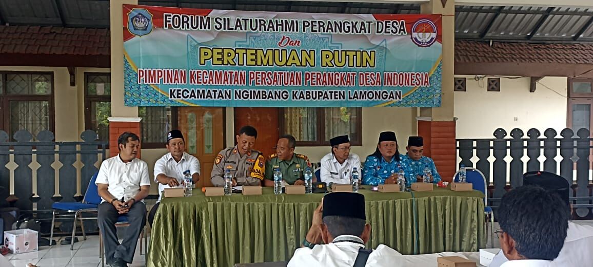 Danramil 0812/06 Ngimbang Hadiri Silaturahmi dan Rapat Persatuan Perangkat Desa Indonesia.