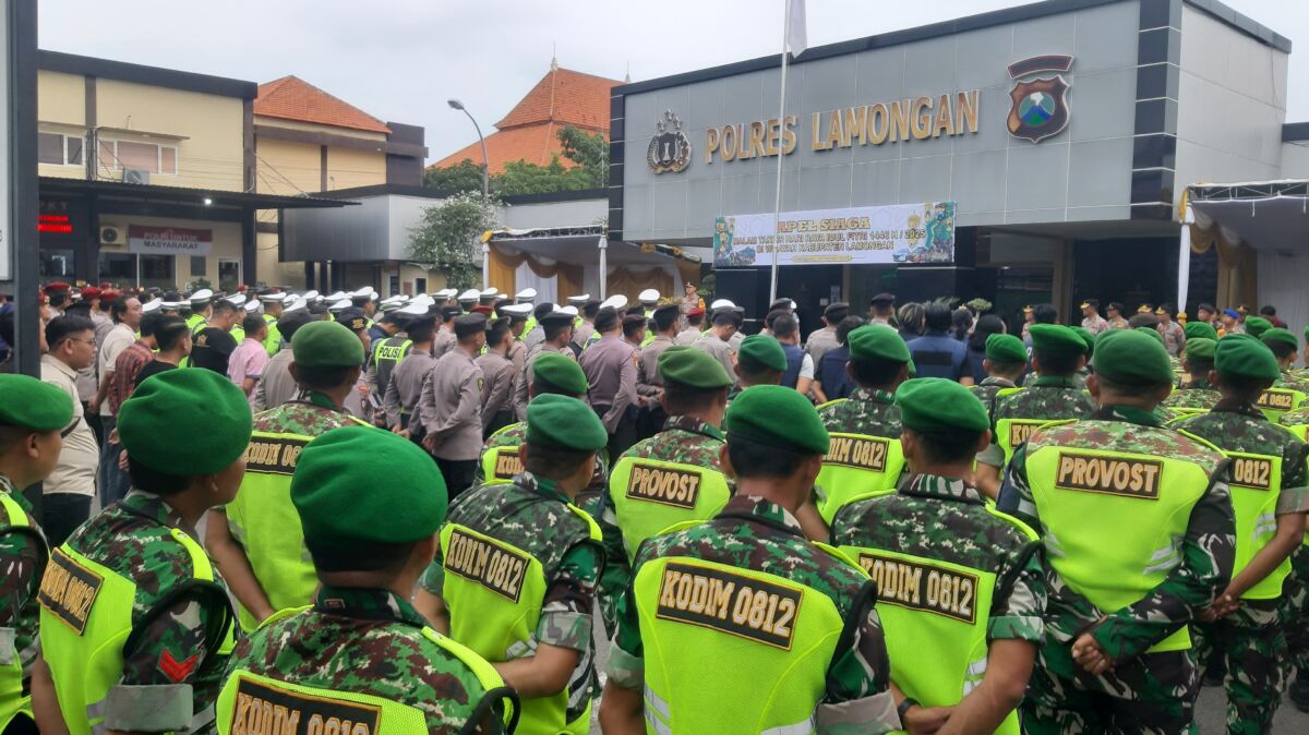 Jajaran Kodim 0812 Lamongan Ikuti Apel Gabungan dalam Pengamanan Malam Takbir Dan Perayaan Idul Fitri 1446 H.