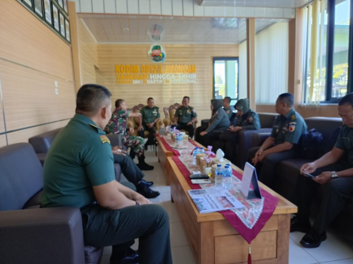 Kodim 0812/Lamongan Terima Tim Verifikasi Dari Korem 082/CPYJ Jelang Sertijab Dandim 0812/Lamongan.