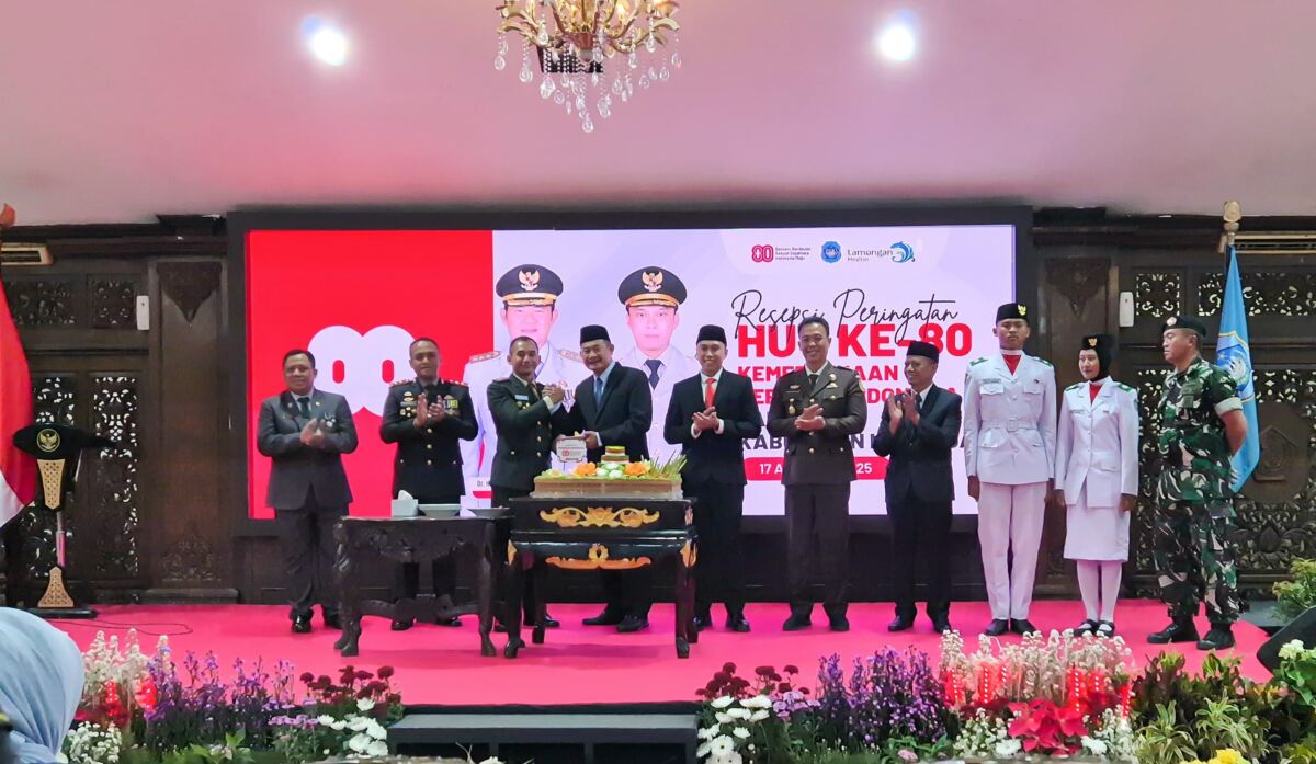 Dandim 0812 Lamongan Hadiri Malam resepsi Peringatan Hari Ulang Tahun (HUT) ke-80 RI.