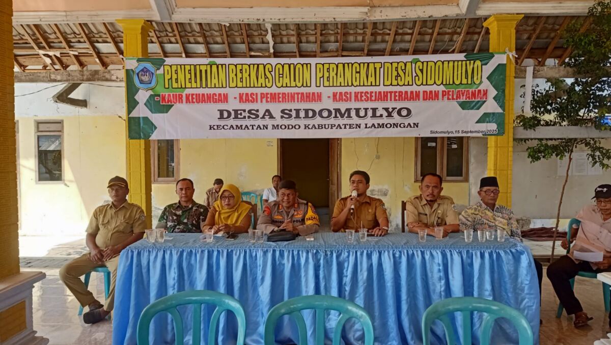 Batuud Koramil 0812/12 Modo Bersama Muspika Hadiri Penelitian Berkas Calon Perangkat Desa Sidomulyo