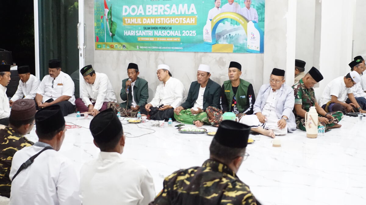 MWC NU Ngimbang Gelar Tahlil dan Istighosah Peringati Hari Santri Nasional 2025