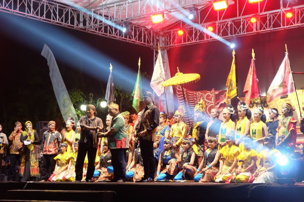 Festival Adat Budaya Nusantara (FABN) V Telah Berhasil di Gelar di Kabupaten Lamongan