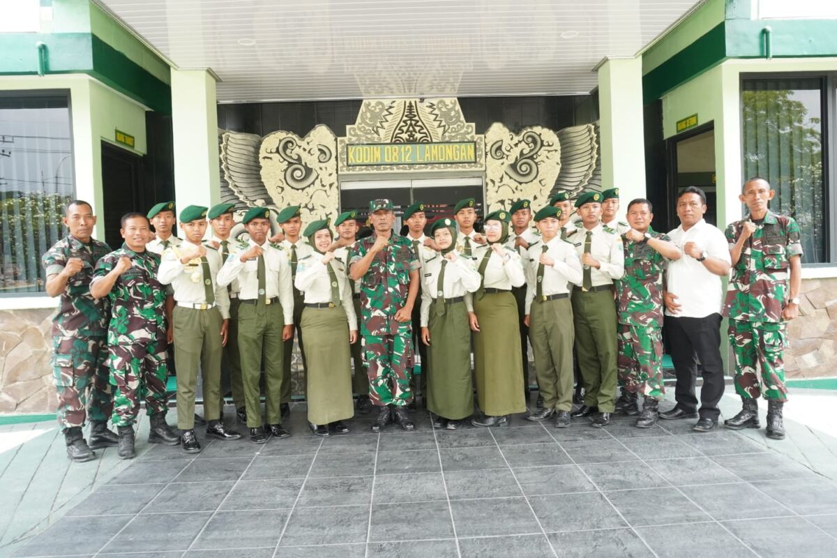 Taruna Taruni SMAN 5 Taruna Brawijaya Jatim Kunjungan Ke Kodim 0812/Lamongan