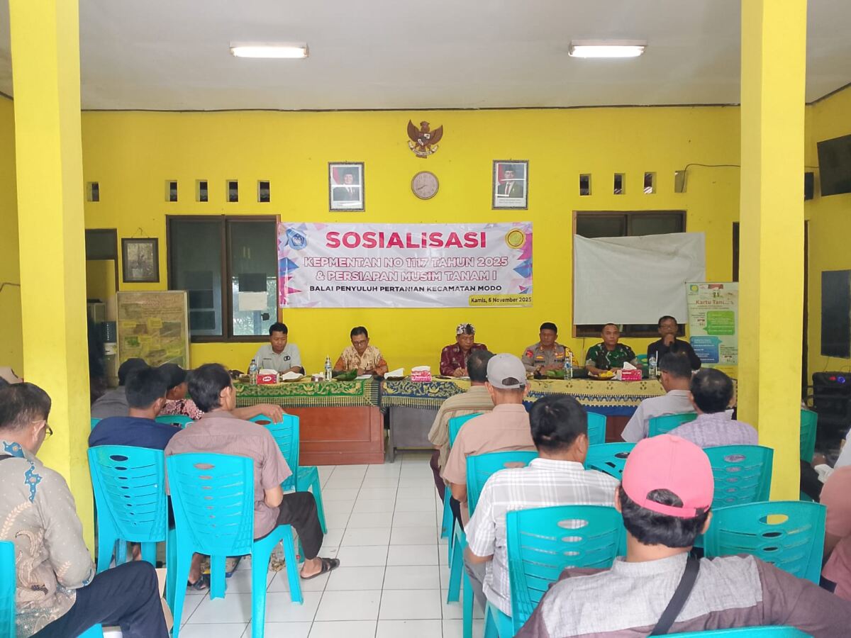 Perkuat Ketahanan Pangan, Batuud Koramil Modo Dampingi Muspika, Sosialisasikan HET Pupuk Bersubsidi