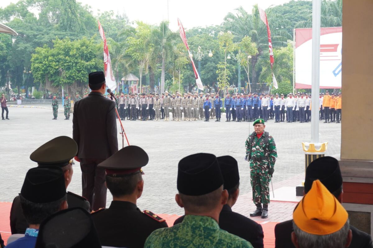 Dandim 0812/Lamongan Hadiri Upacara Peringatan Hari Pahlawan, Perkuat Semangat Nasionalisme