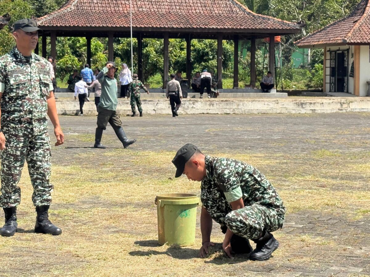 Tumbuhkan Semangat Persatuan, Kader Bela Negara Laksanakan Giat Karya Bakti
