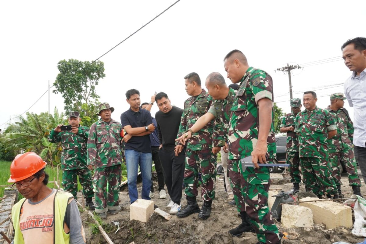 Dandim 0812/Lamongan Bersama Tim Wasev KDKMP Kodam V/Brawijaya Tinjau Lokasi KDKMP di Lamongan