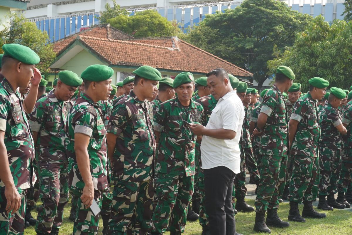 Kodim 0812/Lamongan Gelar Razia Ponsel Mendadak bagi Prajurit, Upaya Tegas Antisipasi Judi Online.