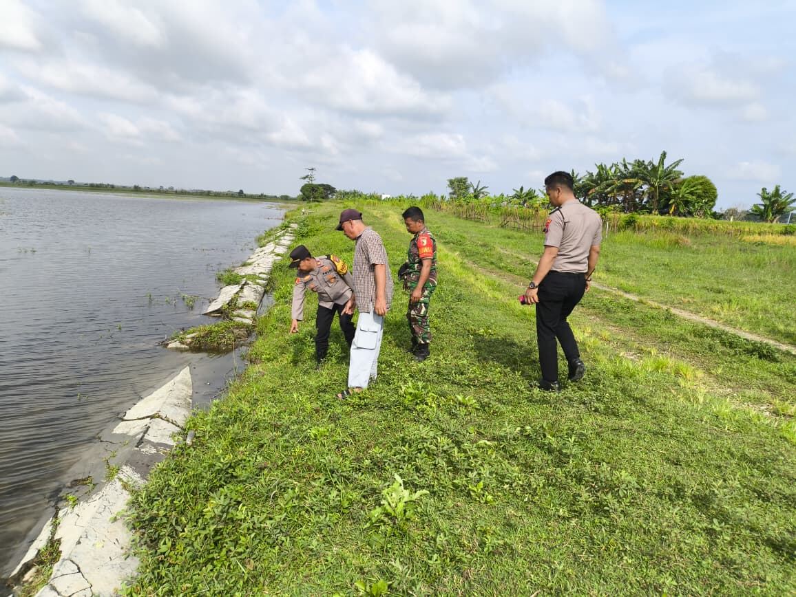 Polsek Sukodadi Tangani Empat Anak Tenggelam di Waduk Menongo, Tiga Meninggal Dunia, Orang Tua dihimbau Tingkatkan Pengawasan