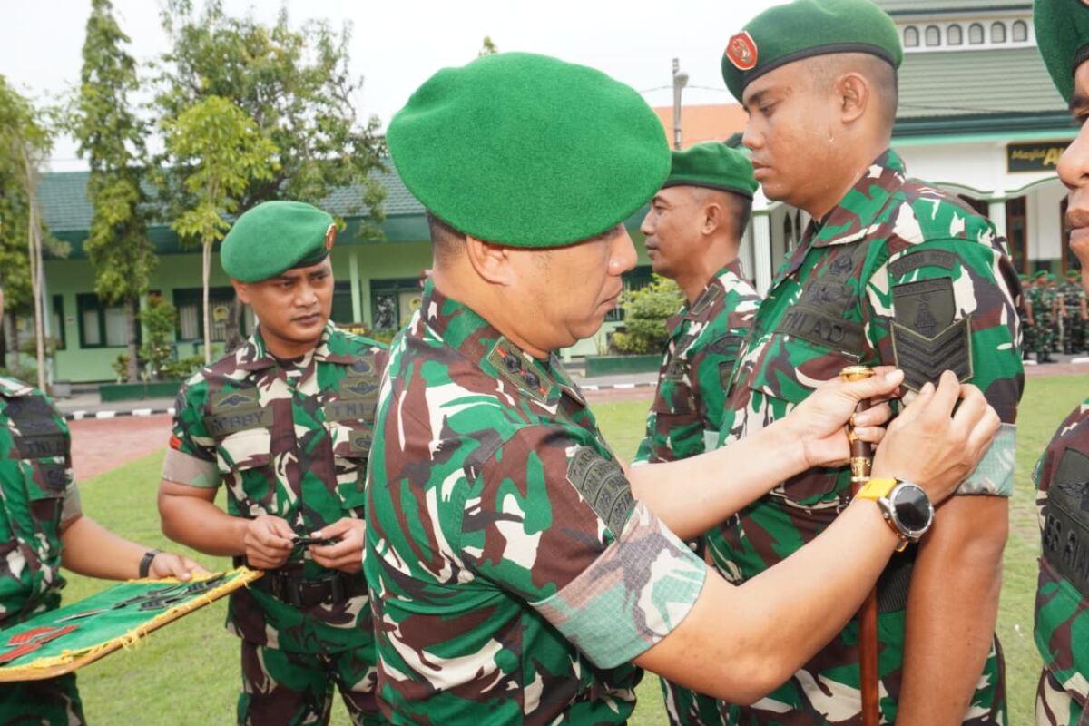 Dandim 0812/Lamongan Pimpin Upacara Kenaikan Pangkat Periode 1 April 2026, Penuh Khidmat dan Semangat