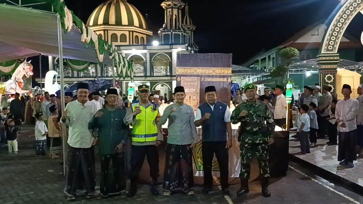TNI-Polri Bersama Pemda Lamongan Amankan Malam Takbir Idul Adha 1447 H